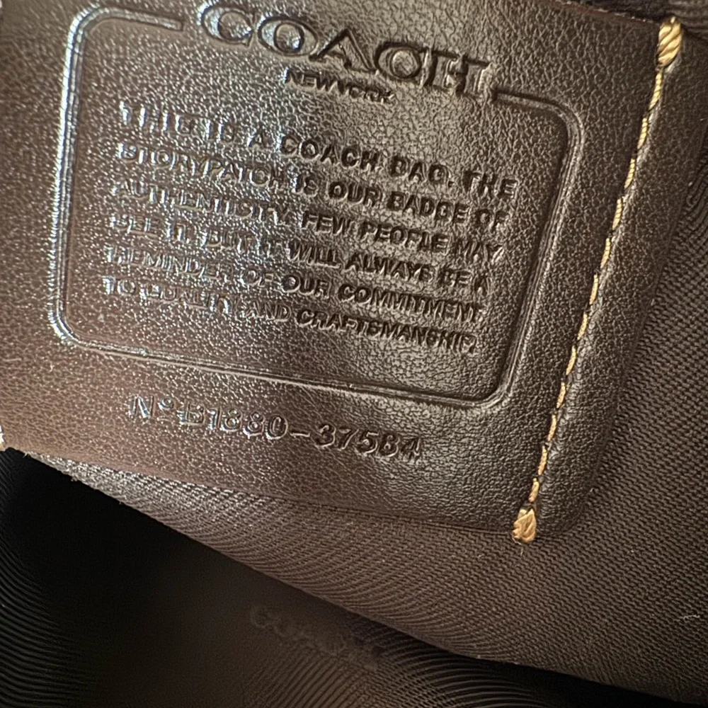 Coach Tan and Brown Signature Shoulder Bag with Wallet NWOT - Picture 10 of 15